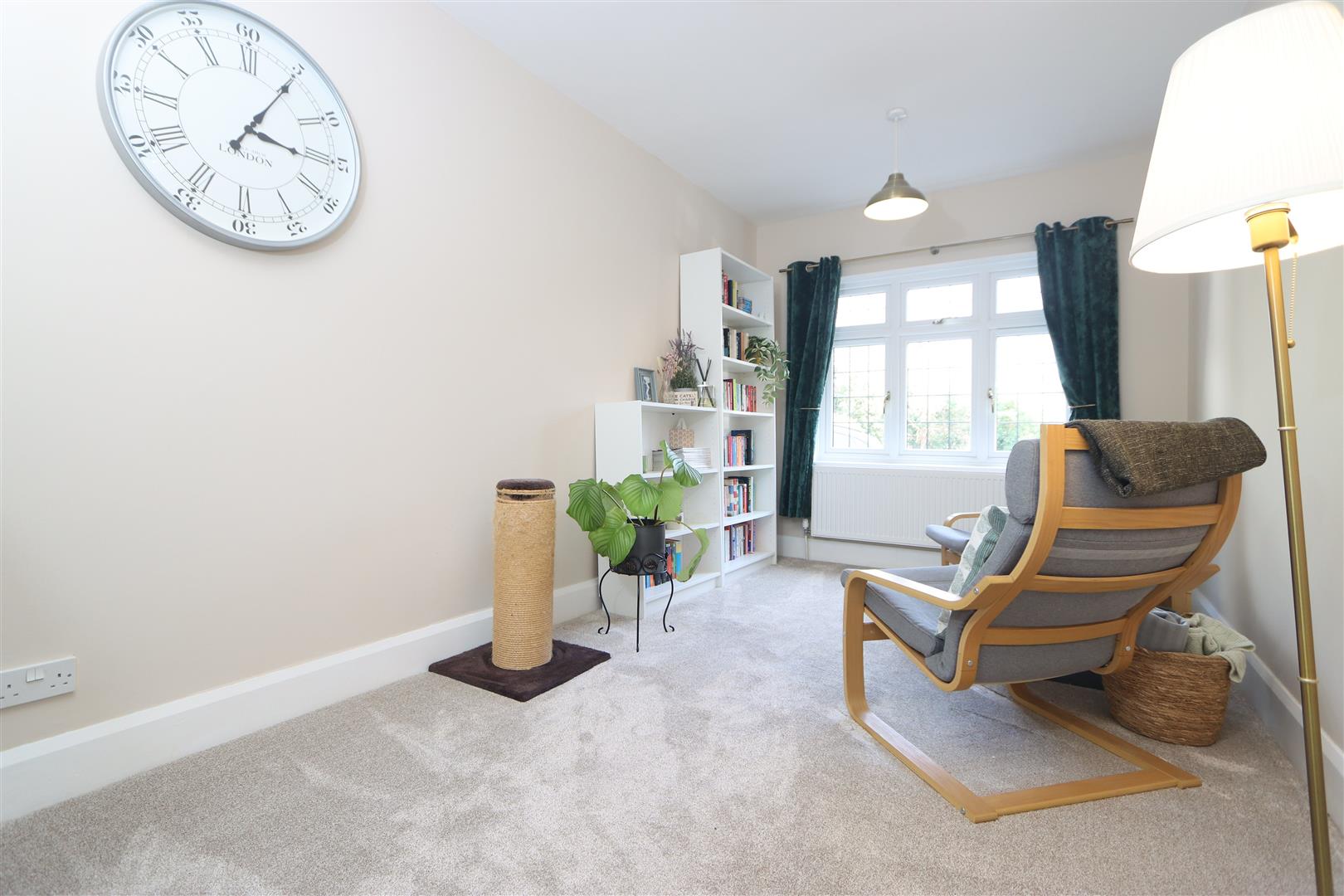 5 bed property in Barnetts Lane, Kidderminster
